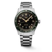 Quadrante antracite con numeri arabi applicati e lancette laccate oro con trattamento Swiss Super-LumiNova® dell'orologio Longines Spirit Zulu Time automatico